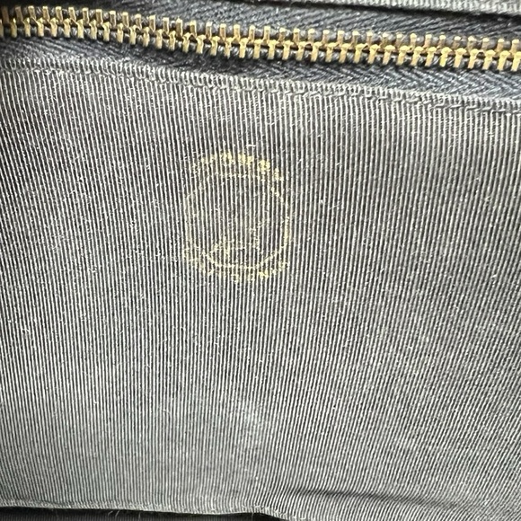 Sydney of California vintage shoulder bag purse with claw clasp and gold accents - Picture 8 of 8